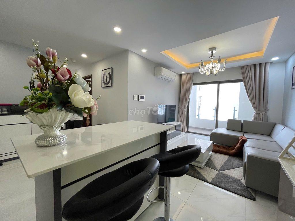Căn hộ Orchard Parkview đầy đủ  70m2 2 phòng ngủ 17 triệu có xe hơi