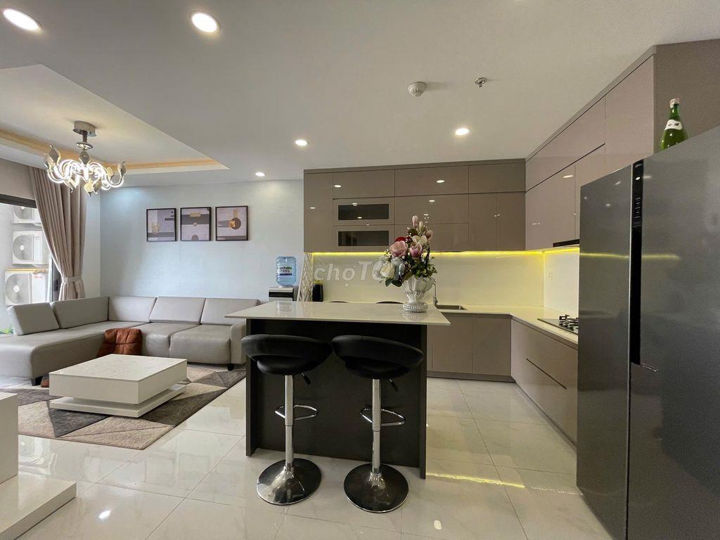 Căn hộ Orchard Parkview đầy đủ  70m2 2 phòng ngủ 17 triệu có xe hơi