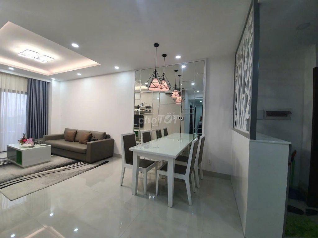 Căn Orchard Parkview Novaland khu sân bay 90m2 19 triệu đầy đủ 3 phòng