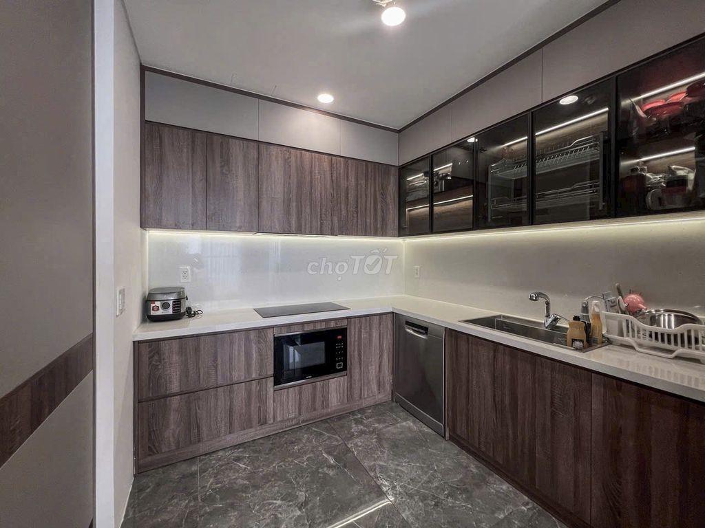Căn hộ 3 phòng 83m2 nội thất cao cấp luxury Orchard Parkview Novaland
