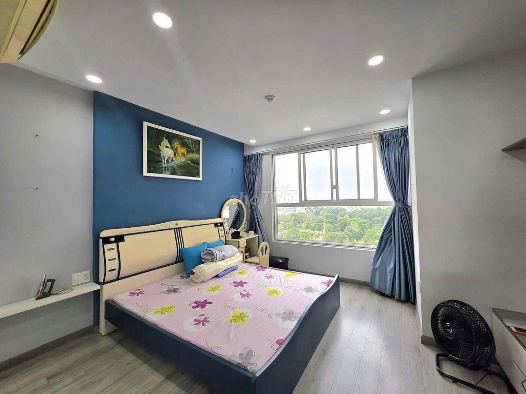 Căn hộ tầng cao Orchard Parkview 85m2 2 phòng 21 triệu đầy đủ rộng đẹp