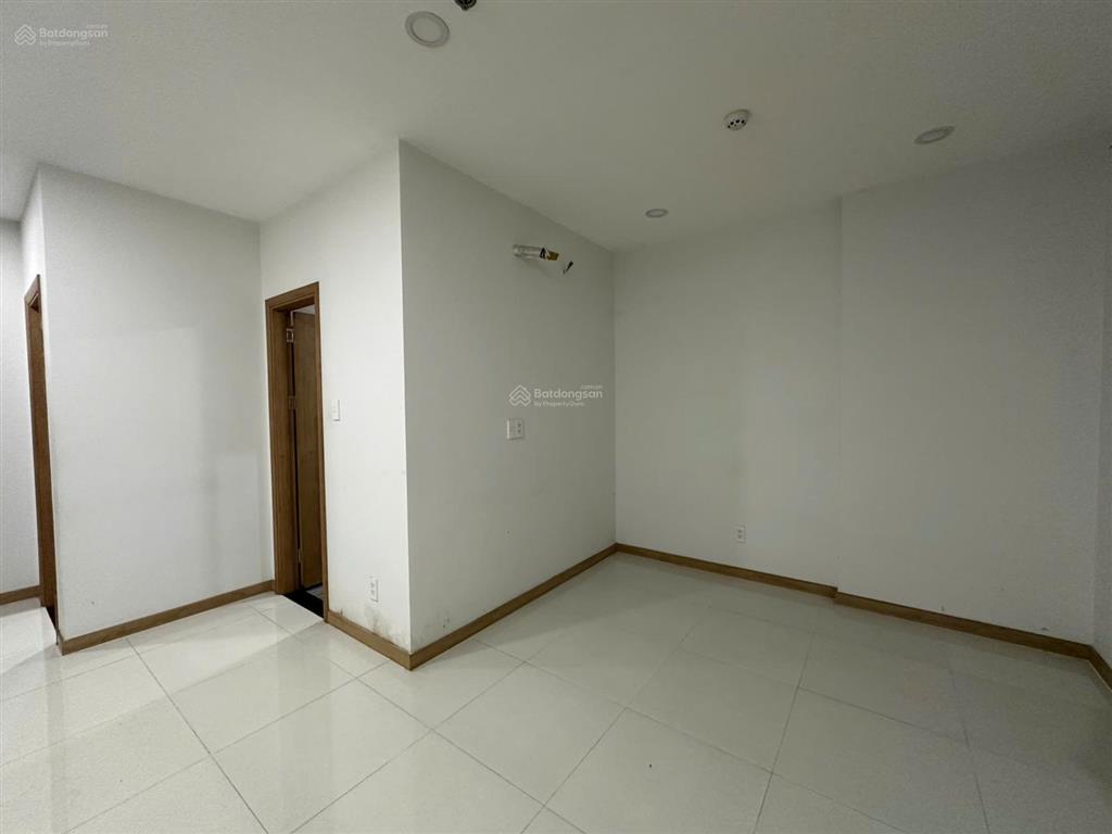 Cho thuê căn hộ bcons miền đông cách làng đại học quốc gia 1km, ngay bến xe buýt và ga metro 5tr5