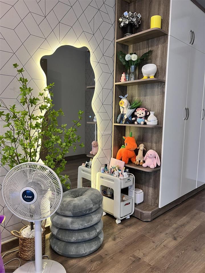 Chính chủ bán sky 89 quận 7 1pn tầng đẹp view trực diện sông full nội thất mới  đã nhận sổ hồng