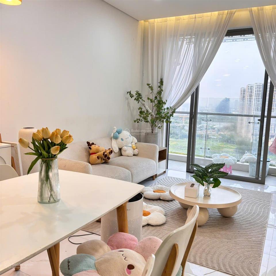 Bán nhanh angia skyline quận 7 2pn, 1wc tầng trung view sông full nội thất đẹp sổ hồng sẵn.