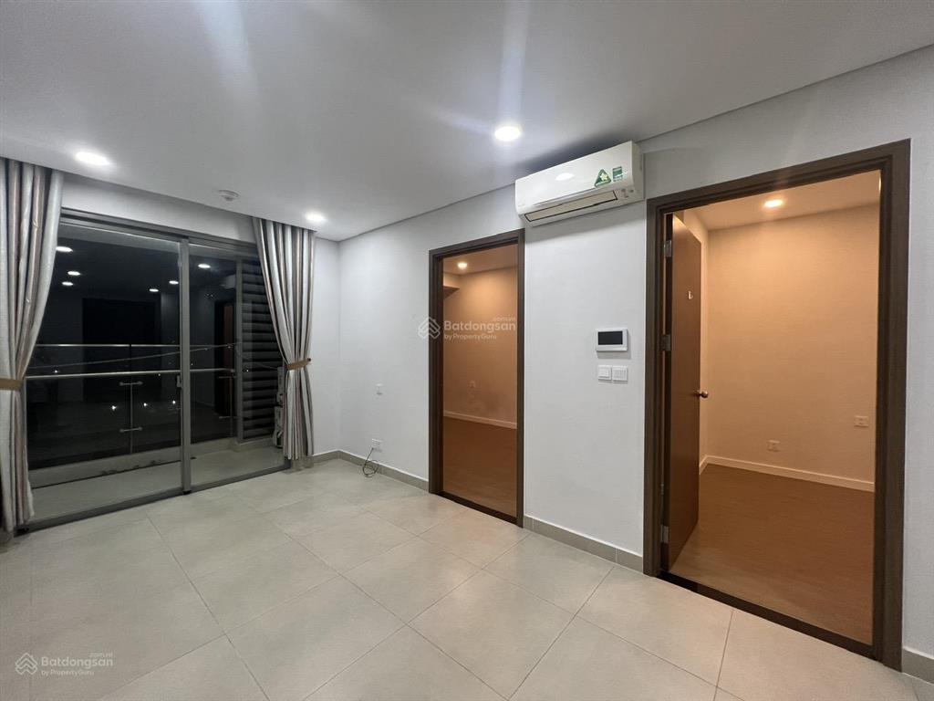 Hàng hiếm river panorama  2pn, 1wc tầng vip view sông hướng quận 1 sổ hồng giá chỉ 4,05 tỷ
