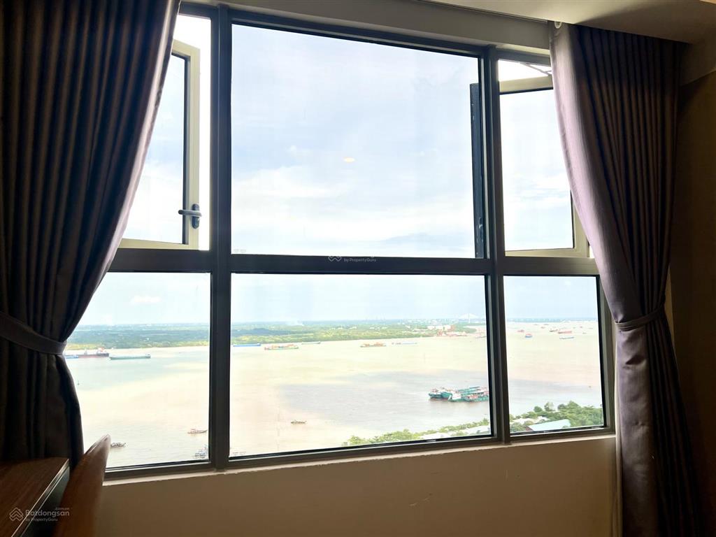 Cho thuê sky 89 tầng cao view sông  72m2, 2pn, 2wc  full nội thất đẹp