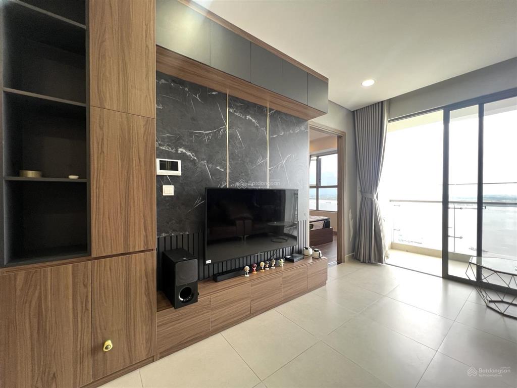 Cho thuê sky 89 tầng cao view sông  72m2, 2pn, 2wc  full nội thất đẹp
