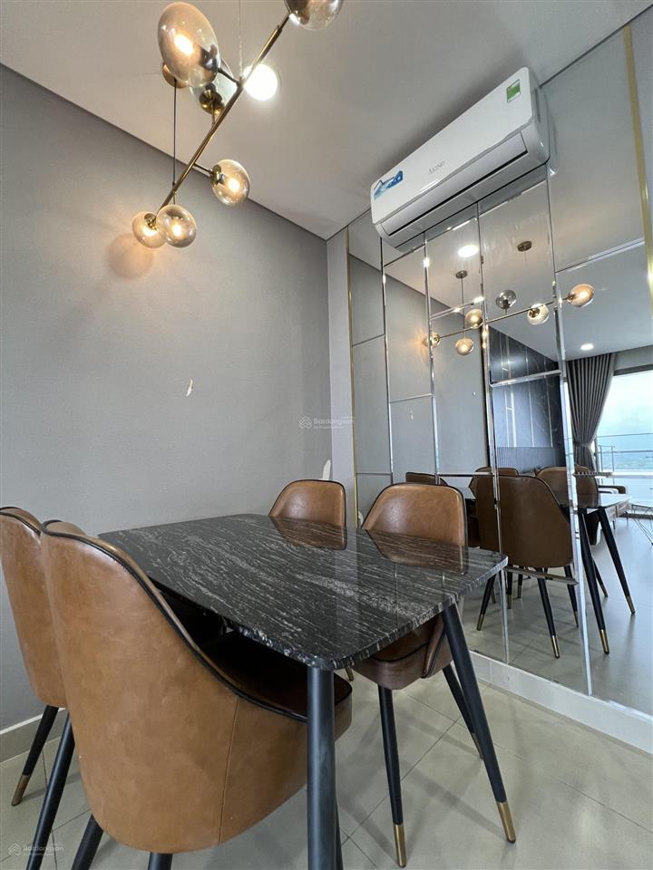 Cho thuê sky 89 tầng cao view sông  72m2, 2pn, 2wc  full nội thất đẹp