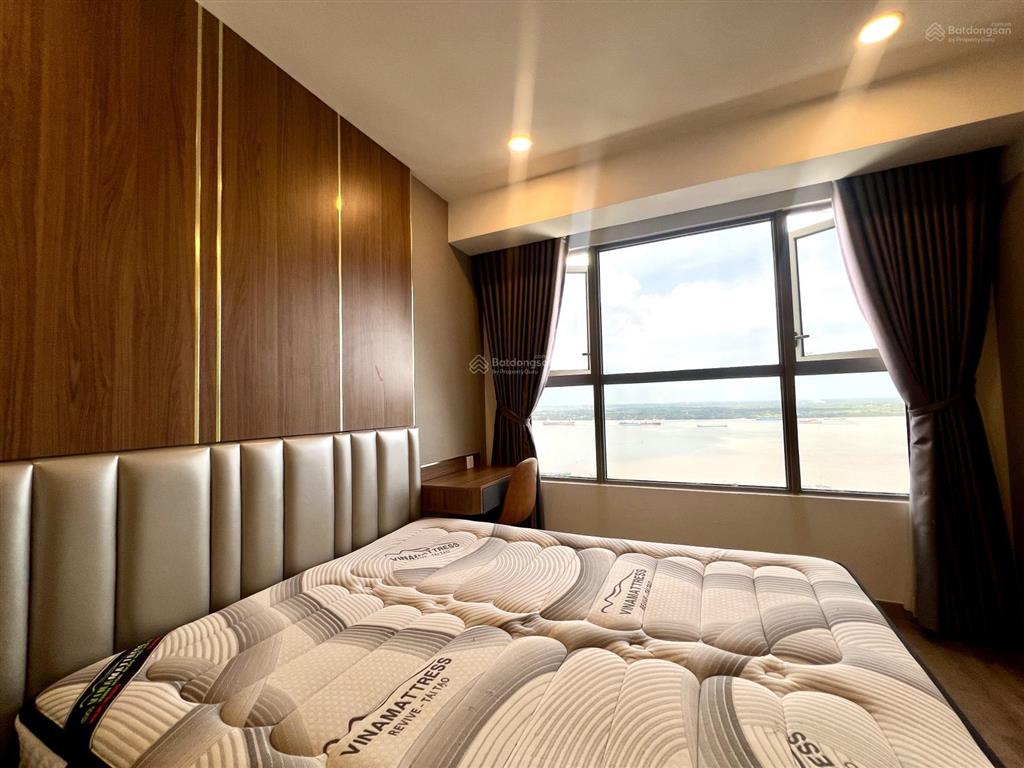Cho thuê sky 89 tầng cao view sông  72m2, 2pn, 2wc  full nội thất đẹp