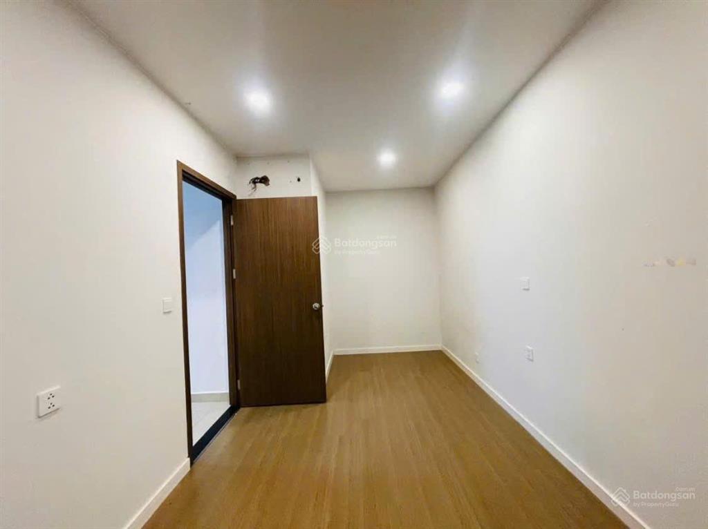 Chính chủ bán river panorama quận 7  2pn, 1wc  đã nhận sổ hồng  có hỗ trợ vay. giá chỉ 3,8 tỷ