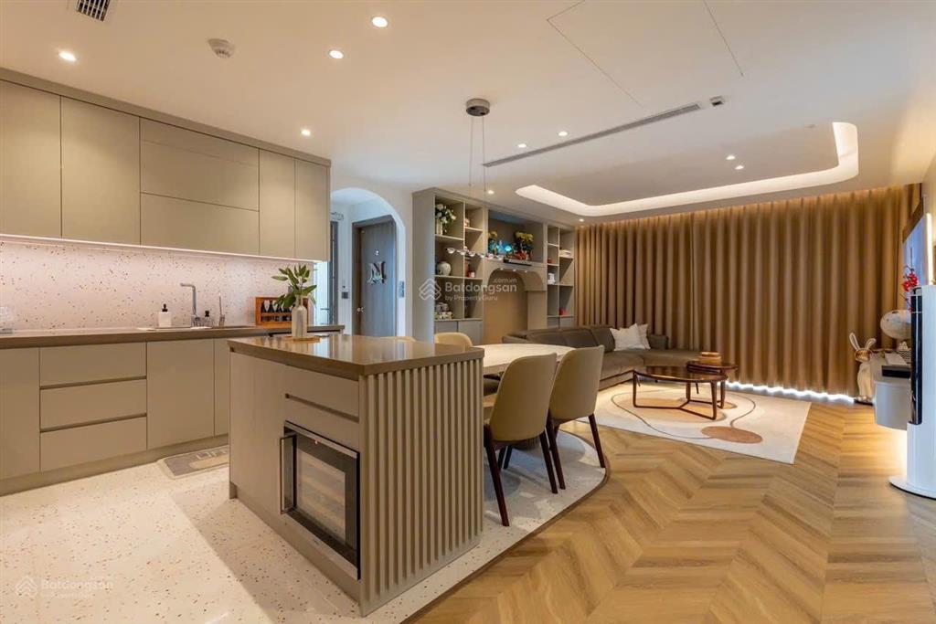 Cho thuê sky 89 quận 7  114m2, 3pn, 2wc  view trực diện sông  đầy đủ nội thất cao cấp  ở liền