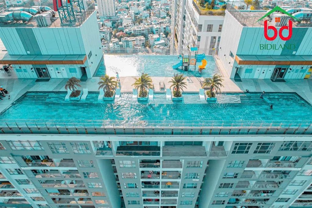 Chính chủ bán sky 89 quận 7, 72m2, 2pn, 2wc, sẵn sổ, tầng đẹp view sông, nội thất cao cấp