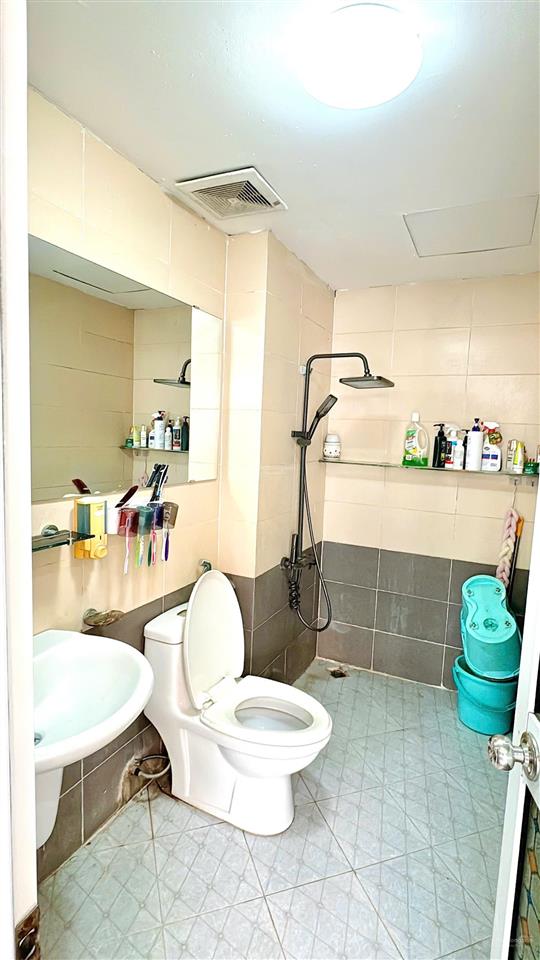 Nhà đẹp 58m đặng xáfull đồ 2 ngủ . giá chỉ 3,2 tỷ thiện chí.  0397 041 *** e lộc