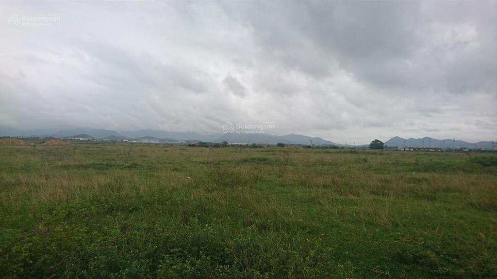 Chuyển nhượng đất xưởng kcn phú sơn dt 5ha( 1ha 2ha 5ha) giá 3,3tr/m, mặt bằng sạch, bàn giao