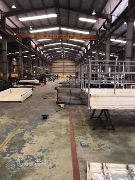 Cho thuê kho xưởng gần kcn harpuco lệ chị dt 5000m có cắt nhỏ dt, cẩu trục 5 tấn, trạm điện xe công