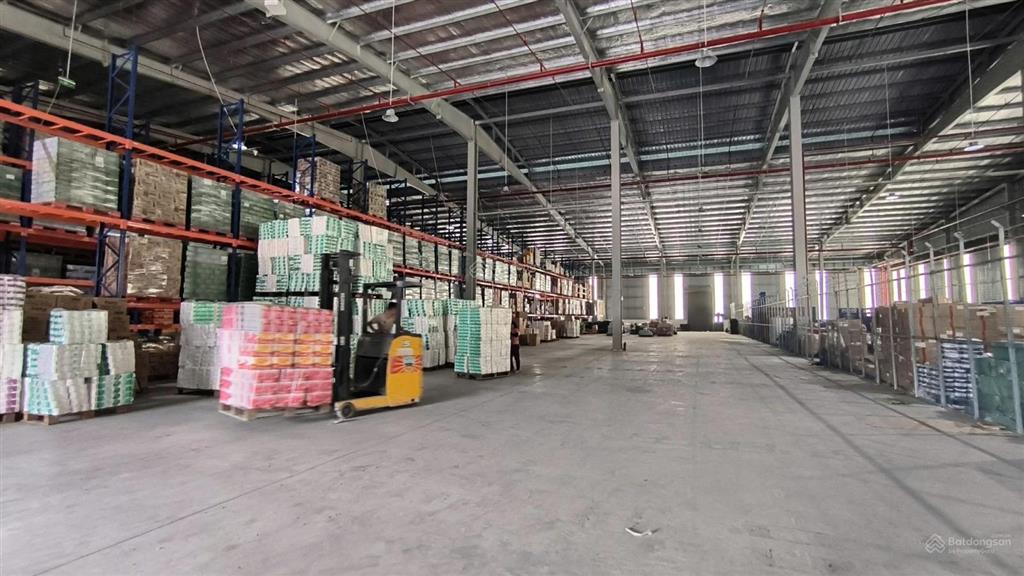 Cho thuê kho xưởng dt 3000m khung zamil, pccc nghiệm thu, trạm điện, đường 32 ba vì tp hà nội
