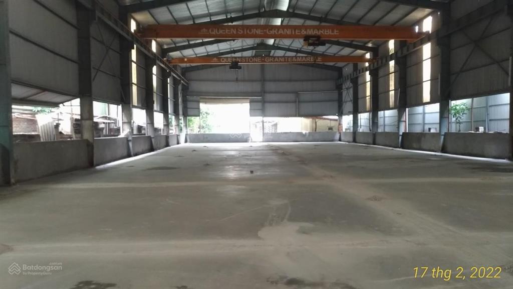 Cho thuê kho xưởng chúc sơn chương mỹ dt 1800m2 khung thép cẩu trục 5 tấn, trạm điện xe công ra vào