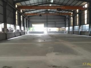 Cho thuê kho xưởng chúc sơn chương mỹ dt 1800m2 khung thép cẩu trục 5 tấn, trạm điện xe công ra vào