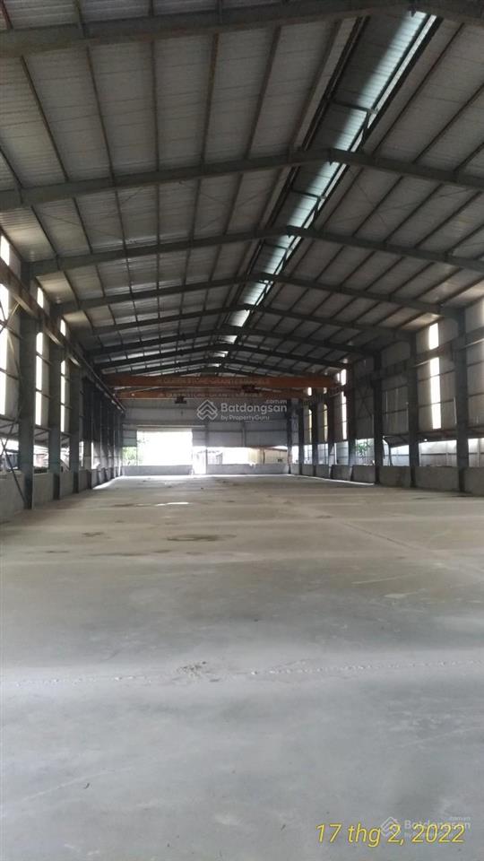 Cho thuê kho xưởng chúc sơn chương mỹ dt 1800m2 khung thép cẩu trục 5 tấn, trạm điện xe công ra vào