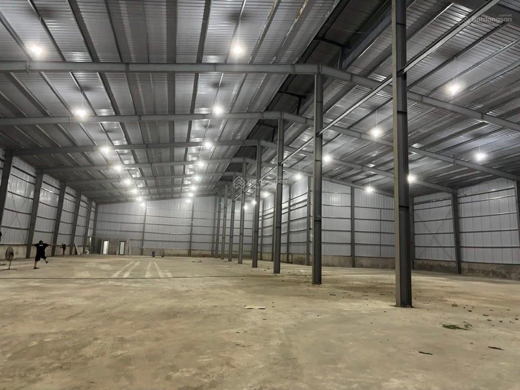 Cho thuê kho xưởng dt 5500m2 khung zamil, cao 8  12m, pccc tự động nghiệm thu, xe công ra vào