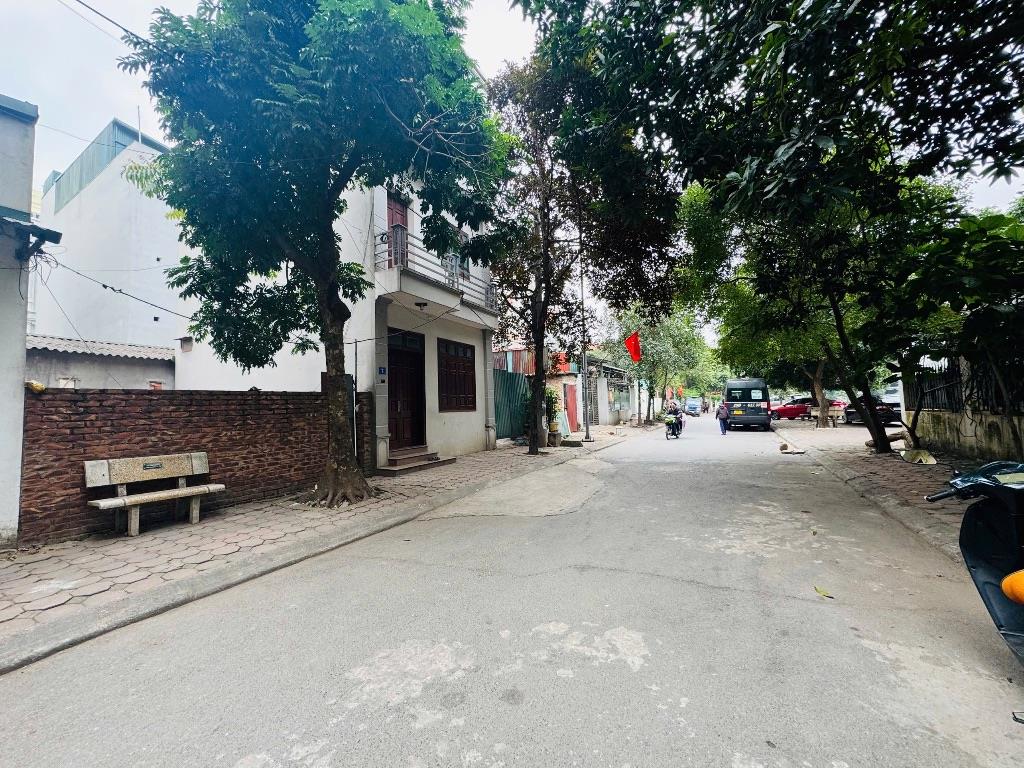 Chính chủ cần bán gấp lô đất đẹp toạ lạc tại trung tâm khu tái định cư phường Phúc Lợi