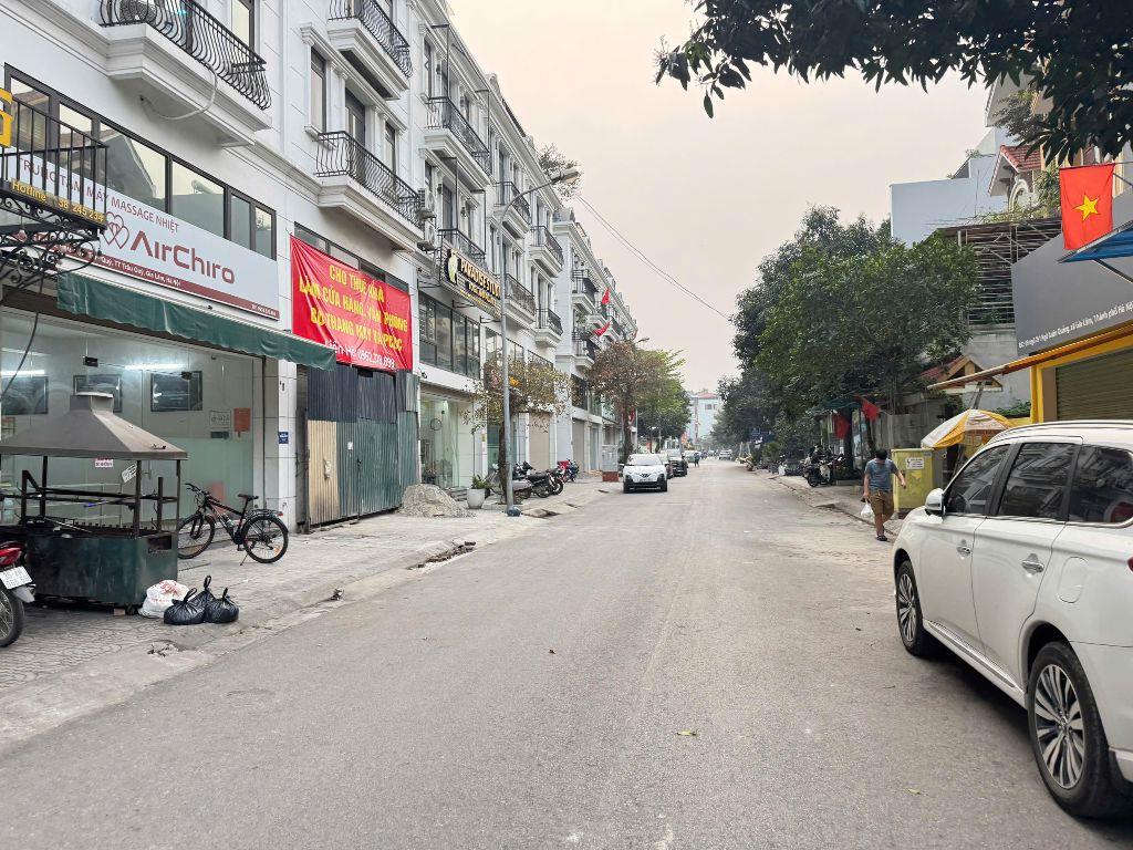 Cần sang tên gấp căn áp góc Shophouse Sông Hồng mặt tiền rộng rãi tại trung tâm Trâu Qùy, Gia Lâm 