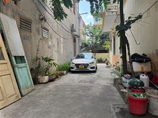 Cần bán gấp mảnh đất tặng căn nhà 4 tầng đường thông ô tô con tại trung tâm Trâu Qùy, Gia Lâm 