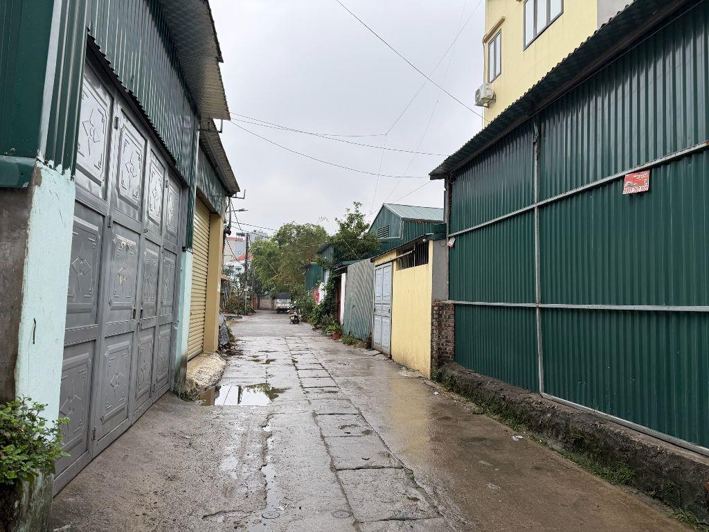 Cần tiền bán gấp lô đất đẹp nằm tại trung tâm khu đấu giá X2 Đồng Phan, Thạch Bàn, Long Biên