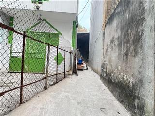 Chính chủ cần bán gấp mảnh đất thổ cư tặng căn nhà cấp 4 tại tổ 4 phường Phúc Lợi, Long Biên