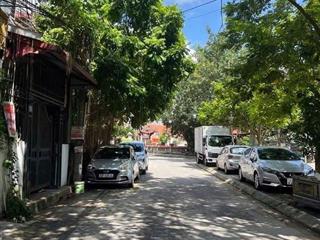 Chị gái cần tiền bán gấp mảnh đất thổ cư đường thông ô tô tránh tại trung tâm Thạch Bàn, Long Biên 