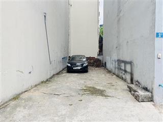 Chị gái cần bán gấp mảnh đất thổ cư ngõ ô tô tại trung tâm phường Long Biên 