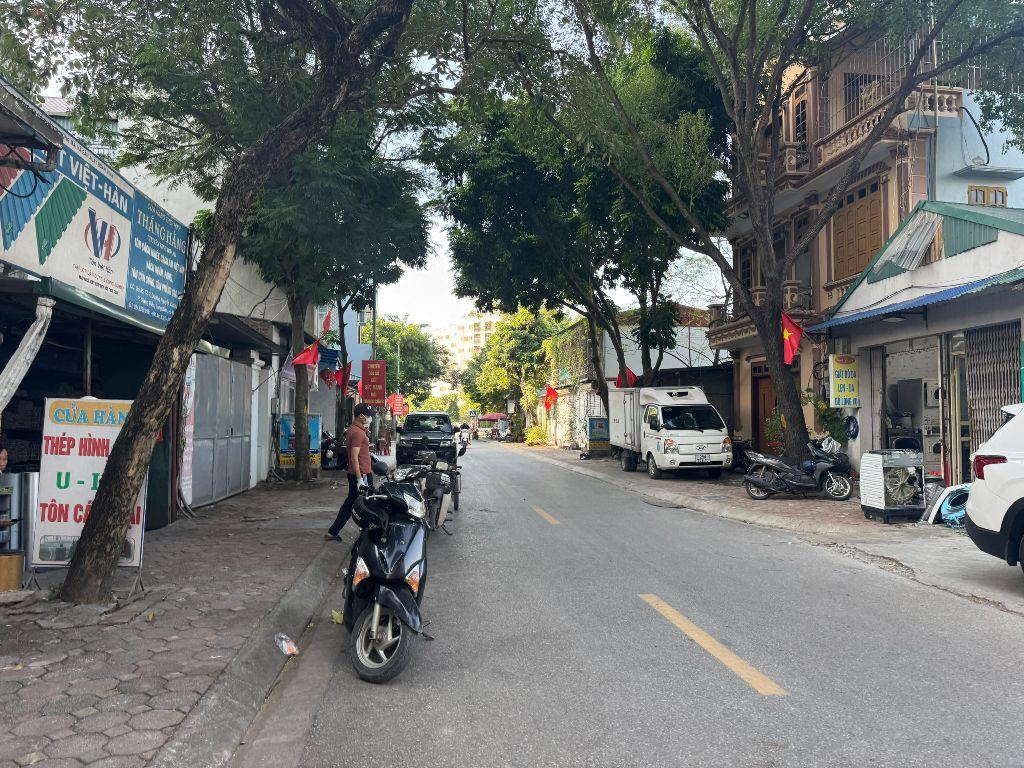 Ông chú nhờ bán gấp mảnh đất thổ cư hai mặt thoáng trước sau tại Nguyễn Văn Hưởng, Giang Biên