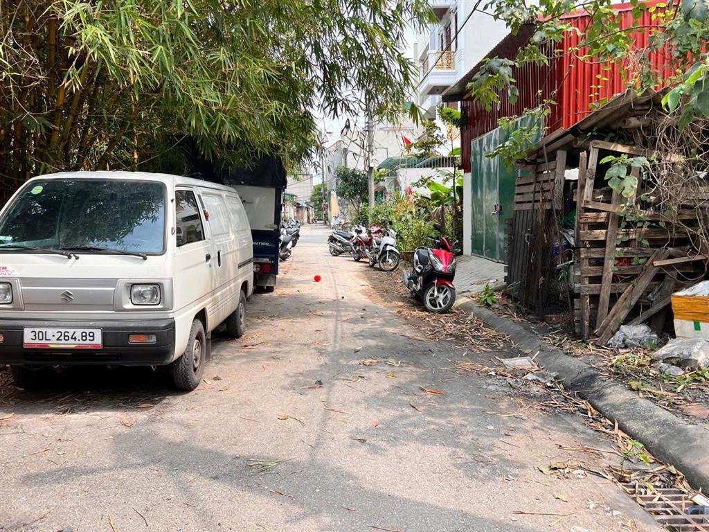Cần bán gấp mảnh đất đẹp nằm tại trung tâm khu đấu giá đồng phan, thạch bàn, long biên