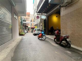 Cần tiền bán gấp mảnh đất tặng căn nhà đang cho thuê trong khu hvnn việt nam