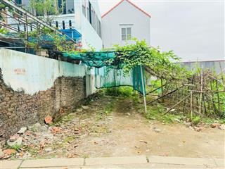 Chính chủ bán gấp mảnh đất thổ cư đường thông ô tô tại trung tâm thôn Lê Xá, Đa Tốn, Gia Lâm 