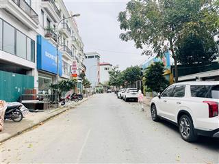 Cần bán căn shophouse sông hồng tại trung tâm thị trấn trâu qùy, gia lâm