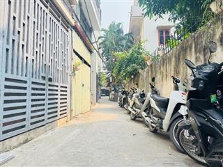 Chính chủ cần bán gấp mảnh đất tặng căn nhà cấp 4 tại trung tâm Thạch Bàn, Long Biên