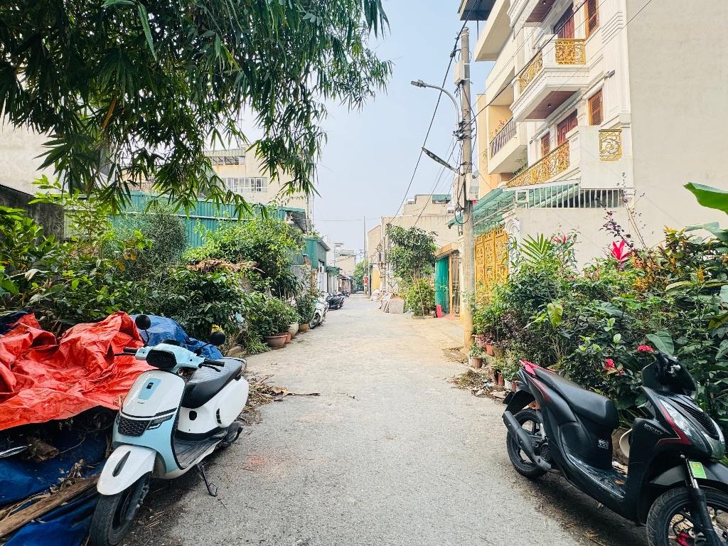 Cần tiền gia chủ bán gấp lô đất đẹp tọa lạc tại trung tâm khu đấu giá Đồng Phan, Thạch Bàn