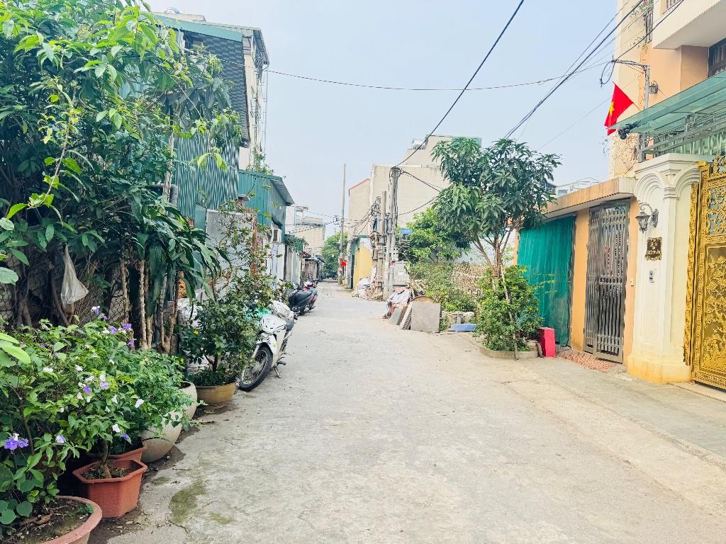 Cần tiền gia chủ bán gấp lô đất đẹp tọa lạc tại trung tâm khu đấu giá Đồng Phan, Thạch Bàn