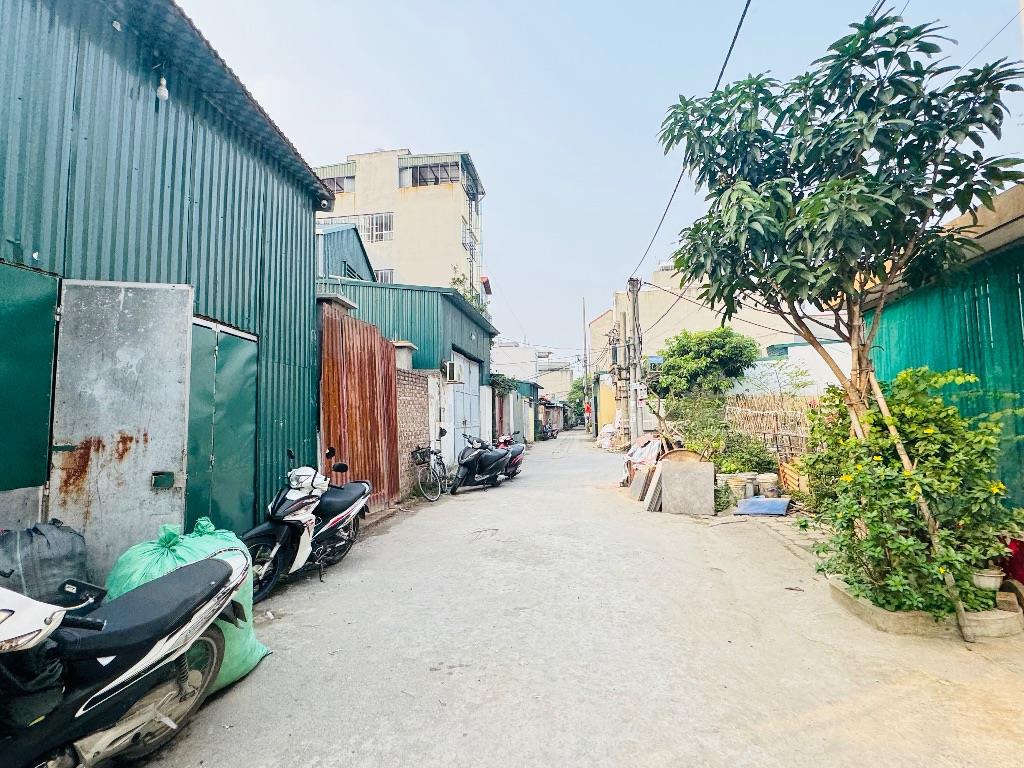 Cần tiền gia chủ bán gấp lô đất đẹp tọa lạc tại trung tâm khu đấu giá Đồng Phan, Thạch Bàn