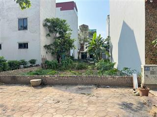 Chính chủ cần bán gấp lô đất đẹp hướng Đông Nam tại trung tâm khu tái định cư Trâu Qùy, Gia Lâm