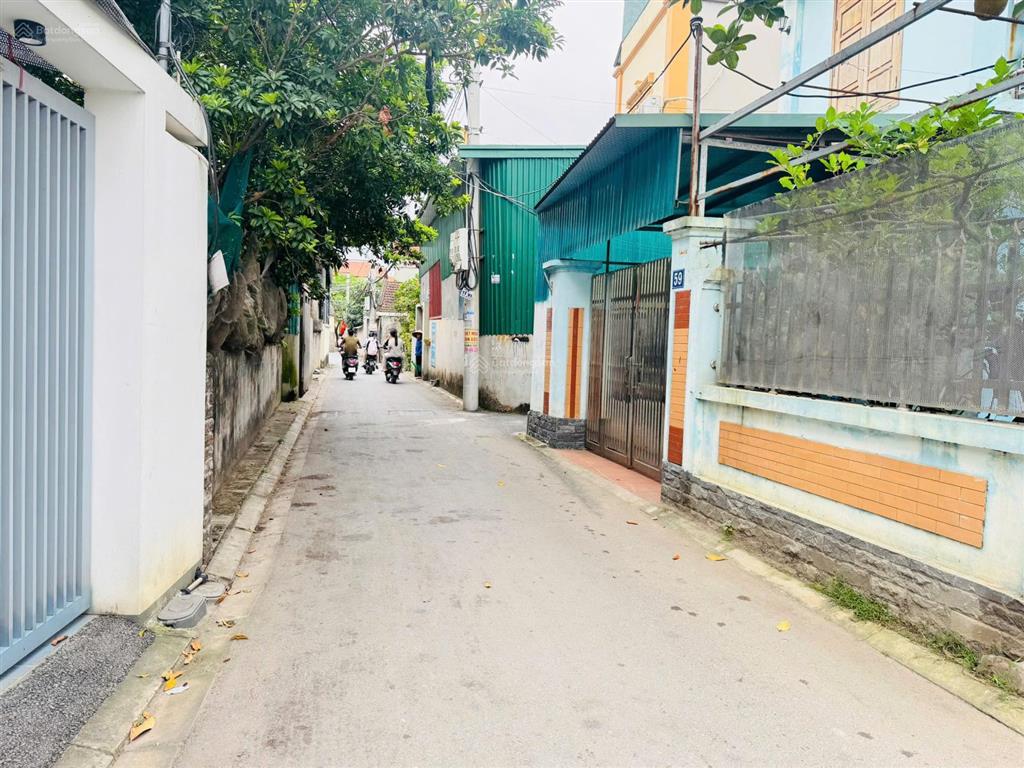 Không sử dụng đến gia đình cần bán gấp mảnh đất đường thông ô tô tại thôn lê xá, đa tốn, gia lâm