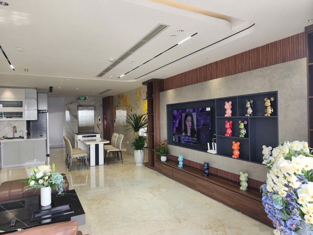 Cần tiền hạ giá bán gấp căn nhà 6 tầng xây mới đường ô tô tại trung tâm khu phân lô 918 Phúc Đồng, Long Biên