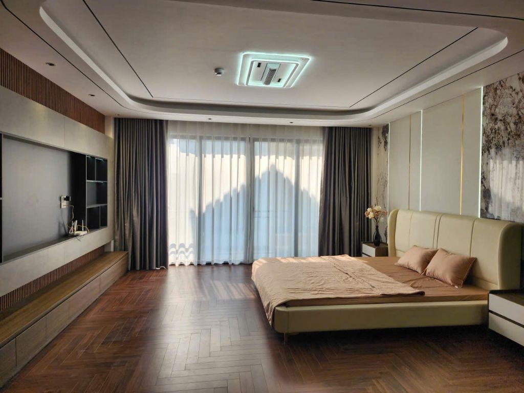 Cần tiền hạ giá bán gấp căn nhà 6 tầng xây mới đường ô tô tại trung tâm khu phân lô 918 Phúc Đồng, Long Biên