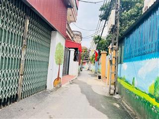 Cần tiền bán gấp mảnh đất thổ cư đường thông ô tô tại trung tâm phường Phúc Lợi, Long Biên 