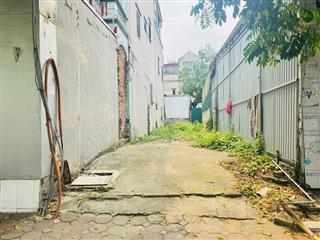 Chính chủ cần bán gấp mảnh đất thổ cư đường ô tô tránh tại trung tâm phường Phúc Lợi, Long Biên 