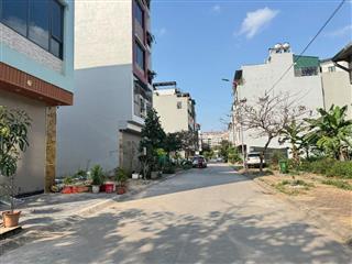 Chính chủ cần bán gấp mảnh đất đẹp nằm tại trung tâm khu tái định cư Trâu Qùy, Gia Lâm 
