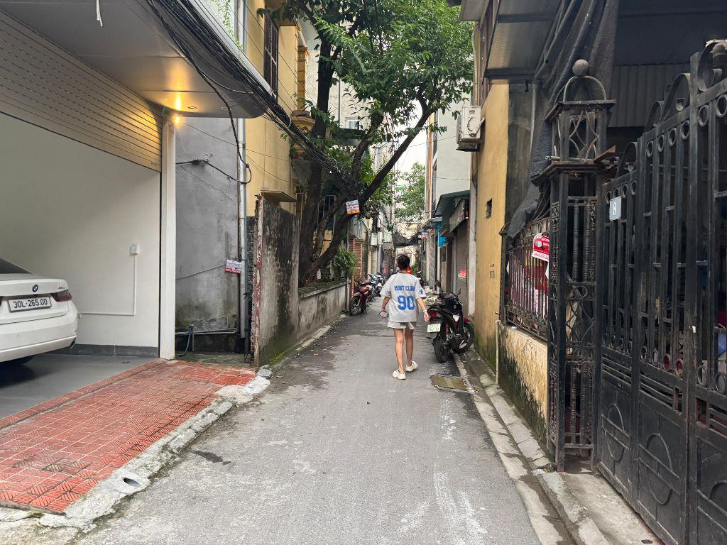 Cần bán căn hộ dịch vụ 6 tầng 19 phòng cho thuê tại trung tâm Trâu Qùy, Gia Lâm