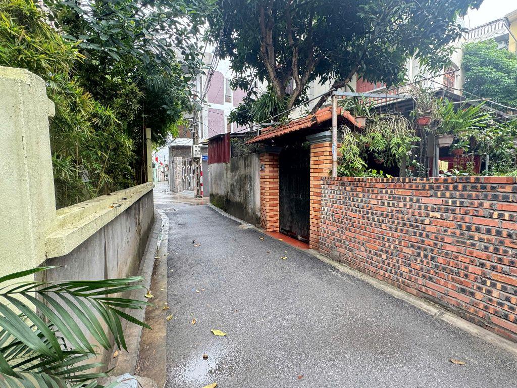 Chính chủ cần bán gấp mảnh đất thổ cư tại trung tâm Làng Cam, Cổ Bi, Gia Lâm 