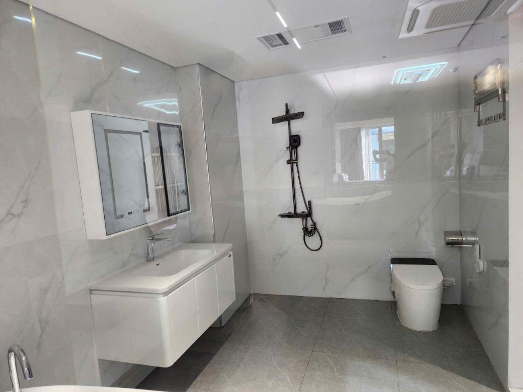 Chính chủ cần bán gấp căn nhà 6 tầng đường ô tô tại trung tâm khu phân lô Quân Đội 918 Phúc Đồng 